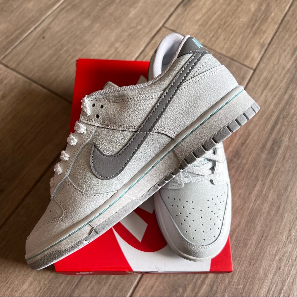 Nike Dunk Low SE - Picture 4 of 8